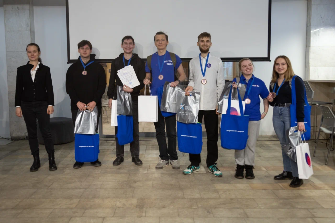 Команда МИЭМ ВШЭ вошла в число призеров чемпионата «Интегрируй!»