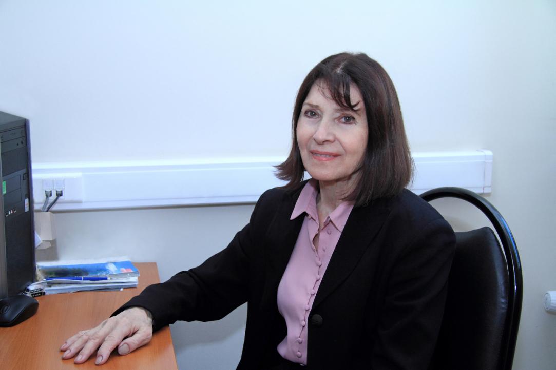 Поздравляем с юбилеем Наталью Павловну Кравченко! Иллюстрация к новости: Поздравляем с юбилеем Наталью Павловну Кравченко!